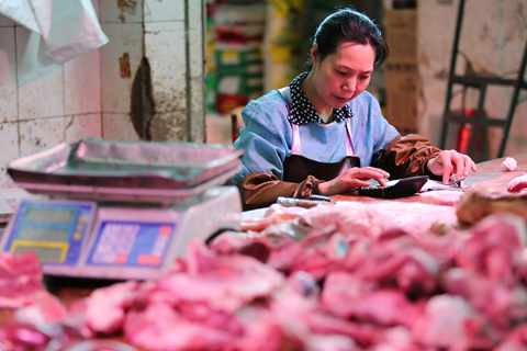 商务部：上周猪肉价格为每公斤51.21元，上涨11%
